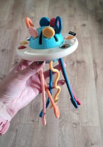 Ollie™ UFO Silicone Pulling Toy photo review